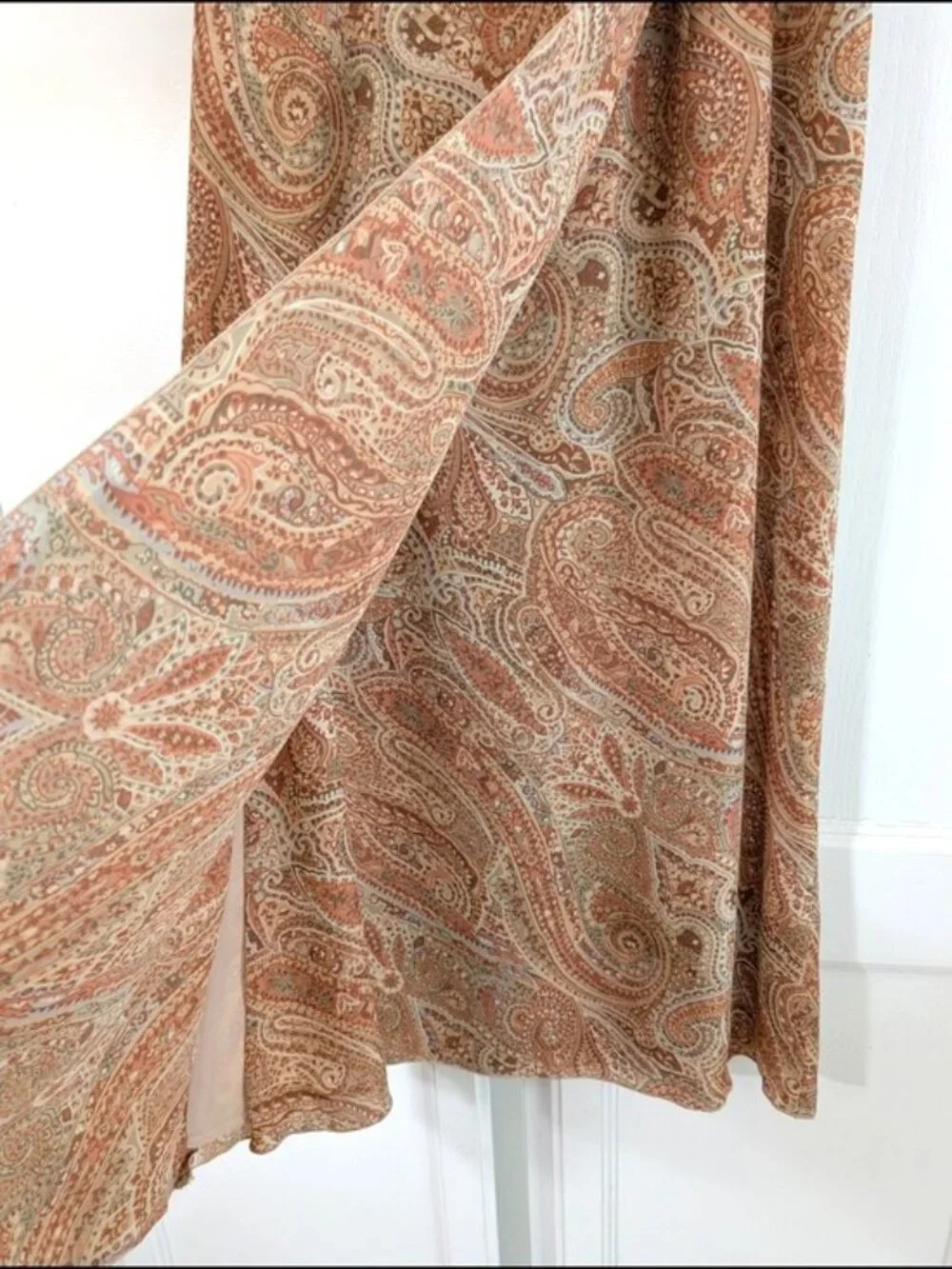 Like New Talbots 100% Silk Faux Wrap Paisley Skirt‎ Size 8